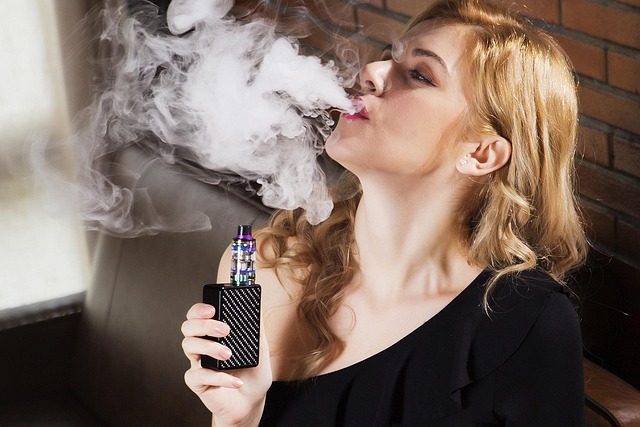 Elektronickou cigaretu mám doma. 
